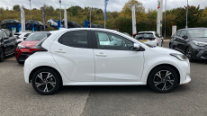 Toyota Yaris 1.5 Hybrid Design 5dr CVT Hybrid Hatchback